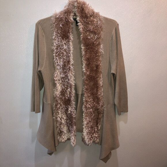 Lauren Michelle Woman 2X Beige Taupe Faux Fur Open Front Cardigan Sweater Duster - Picture 3 of 10